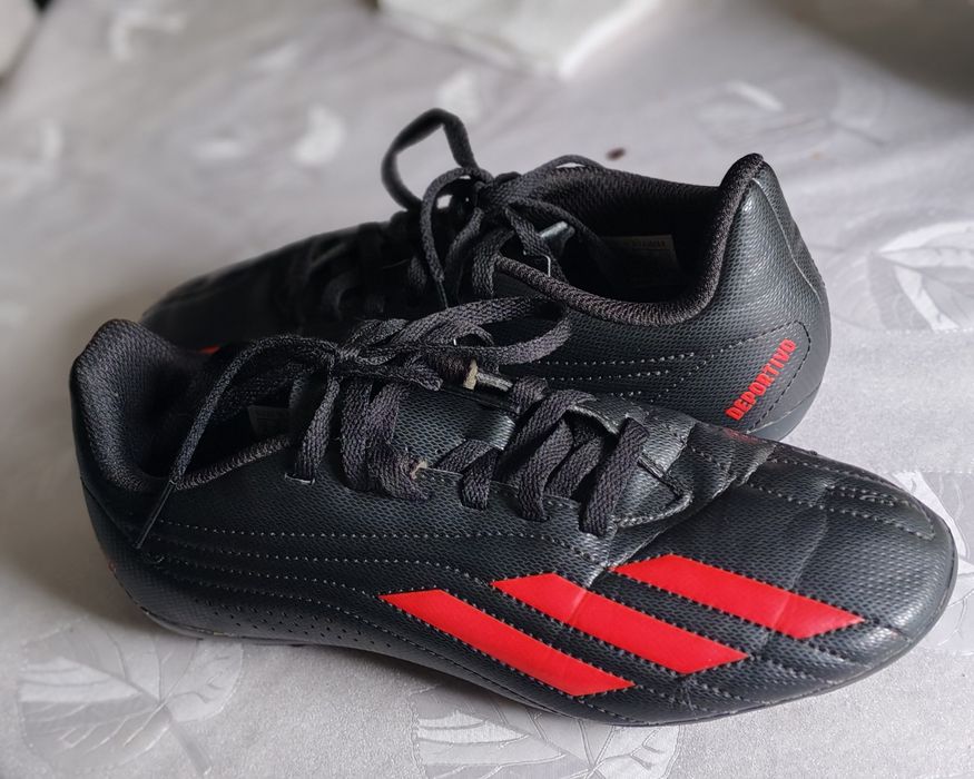 Спортивная обувь