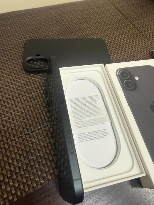 Iphone 16 128 gb 8 incarcari mdm activ