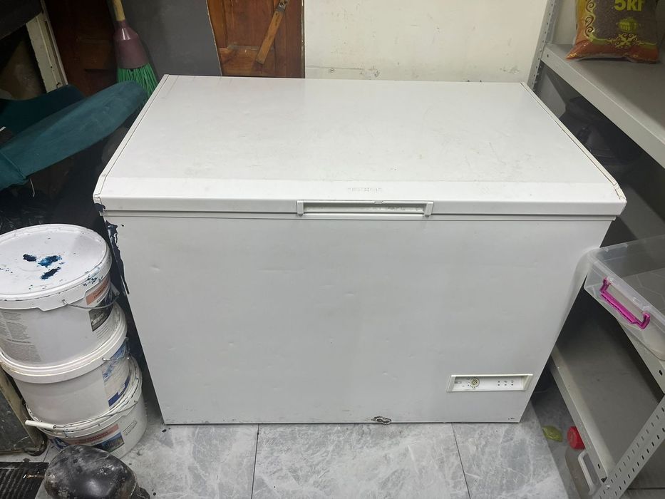 Продам морозильник