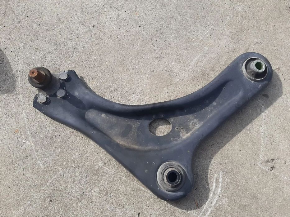 brat bascula dreapta fata  peugeot  208