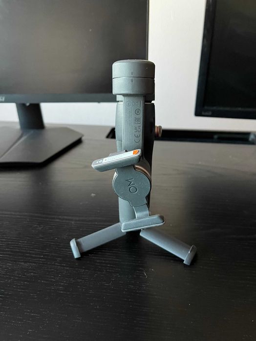DJI Osmo Mobile 7 (OM7) – Gimbal Stabilizator pentru Telefon