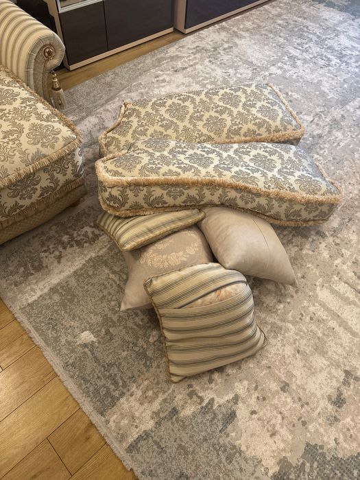 Продается Диван