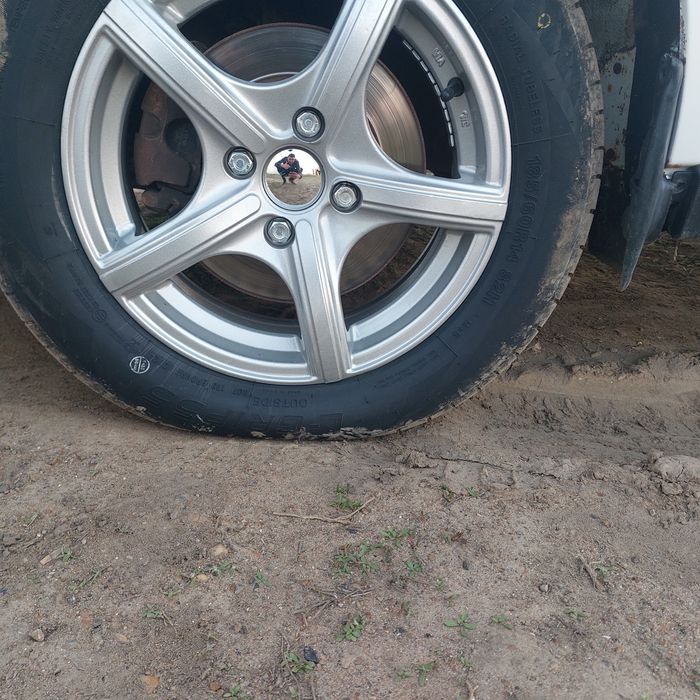 Продам диски с шинами