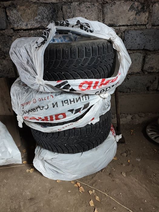 Продам резину на 17.