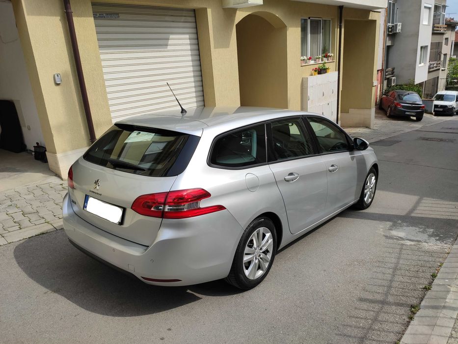 Пежо 308 SW, комби, дизел, производство 11.2014  в отлично състояние
