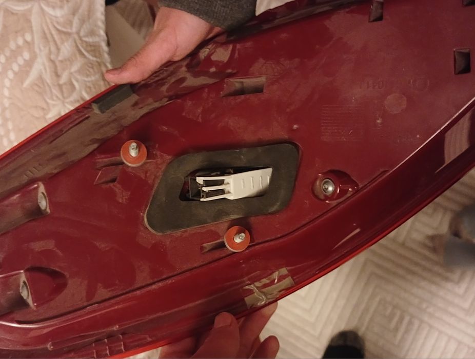 Продается  задняя  мерс 222 1фара