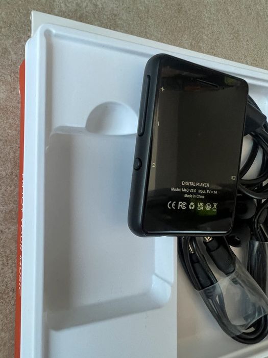 MP3 player 128GB, ecran tactil 2.4”, Bluetooth 5.3, FM, slot TF 256GB