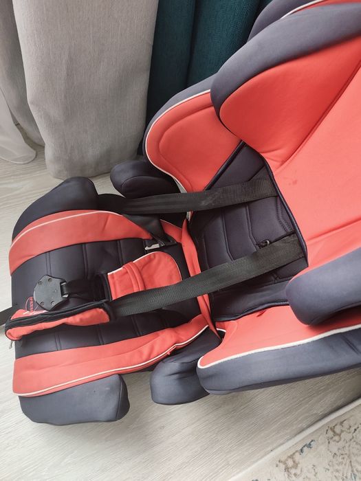 Детское автокресло