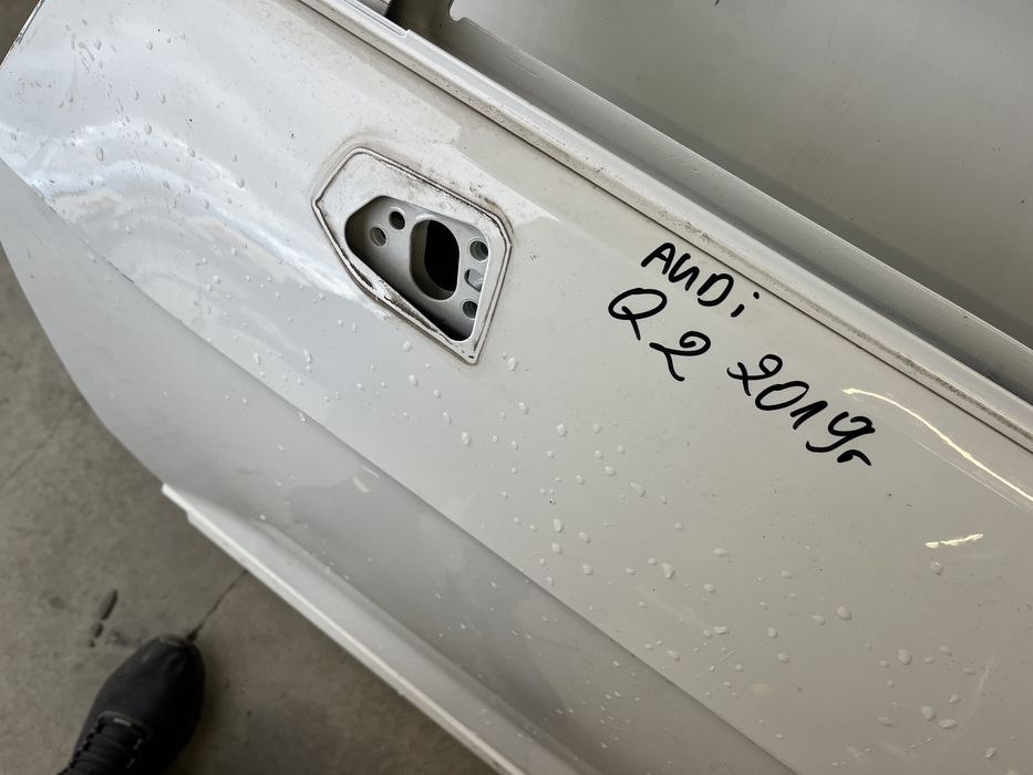 Врата Audi Q2 2019г