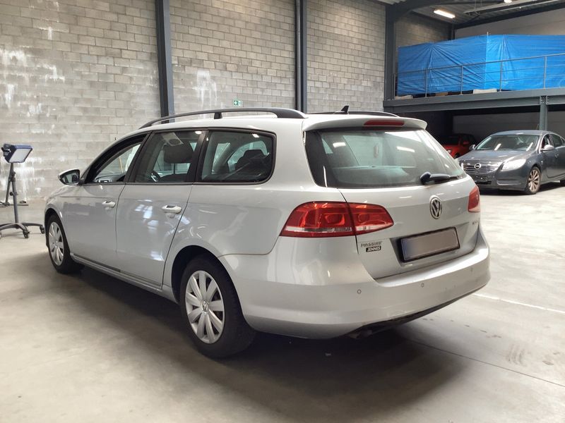 Volkswagen Passat 1.6 TDI Trendline BlueMotion Tech 2012