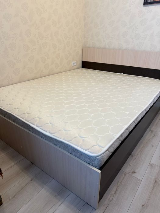 Продам кровать двухспальная