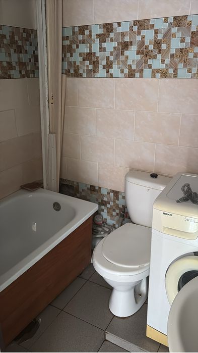 Срочно продам кв рядом с Гранд базаром