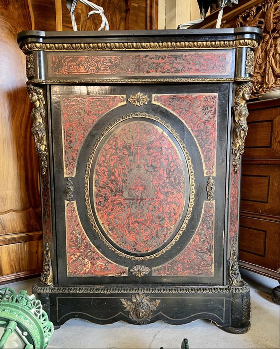 Comodă Charles Boulle stil Napoleon III – piesă deosebită