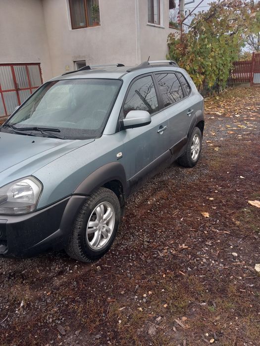 Hyundai tucson vand sau schimb