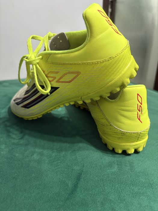 Ghete fotbal sintetic