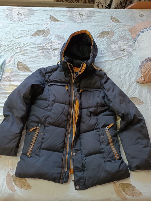 Продаю пуховики и дубленку