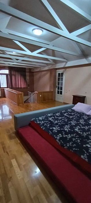 Участок 4 сотки 2 этажа Угловой, фасад 20 метров. Уста-Ширин