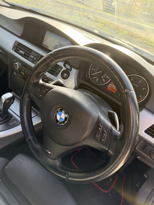 Volan m pachet cu padele bmw e90 e91 e92 e93 e87 e81 e82 e88 e84