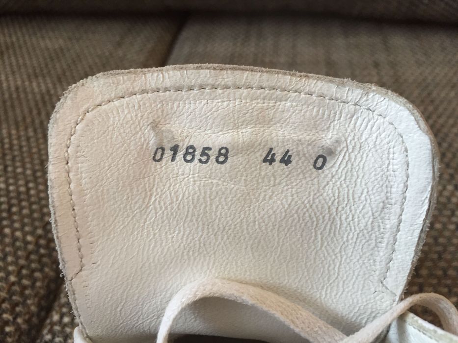 Обувки Strellson