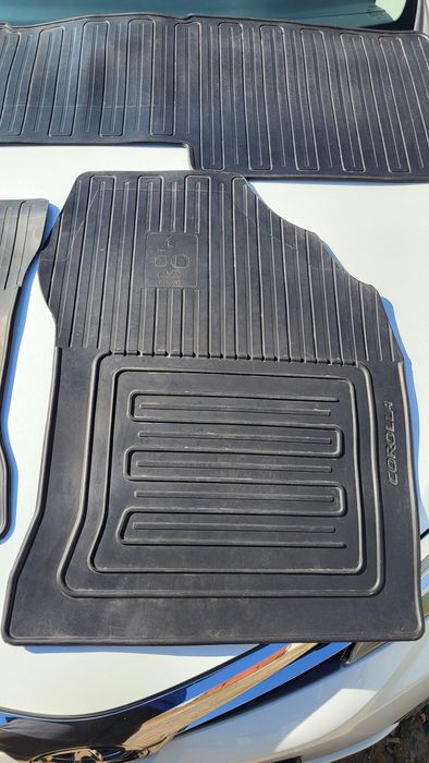 Коврики, полики тойота королла е180