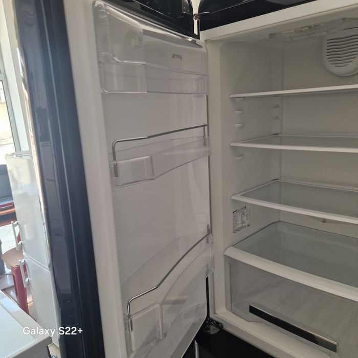 Хладилник SMEG черен