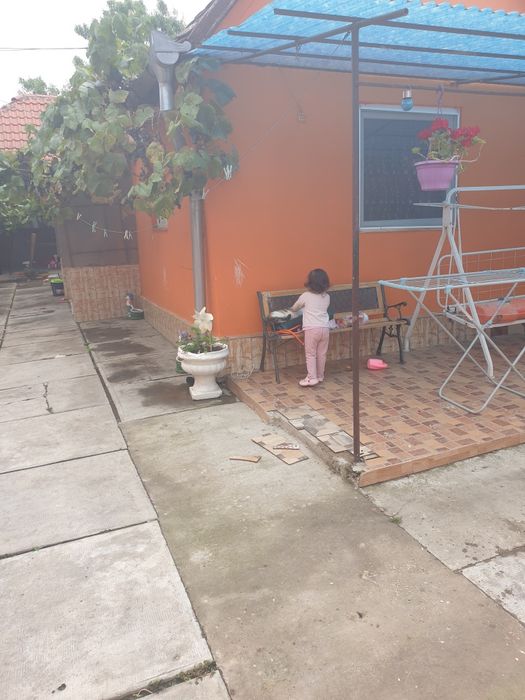 Casă locuibila racordată la gaz