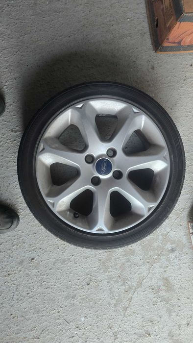 Set Jante Ford aliaj 16" design cu 7 spiţe,pentru anvelope 195/45 R16