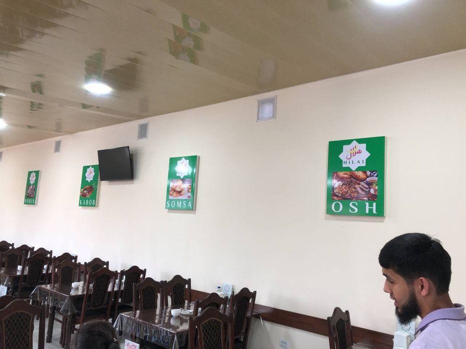 Tayyor ishlab turgan kafe