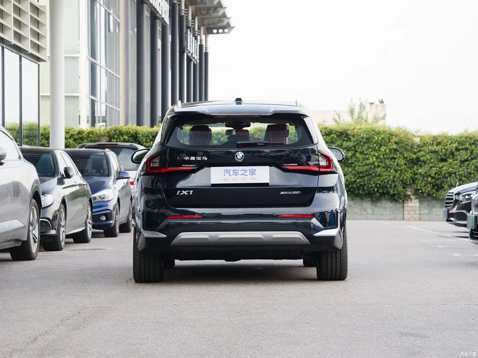 BMW ix 1 xDrive 30 под заказ от Terra Auto