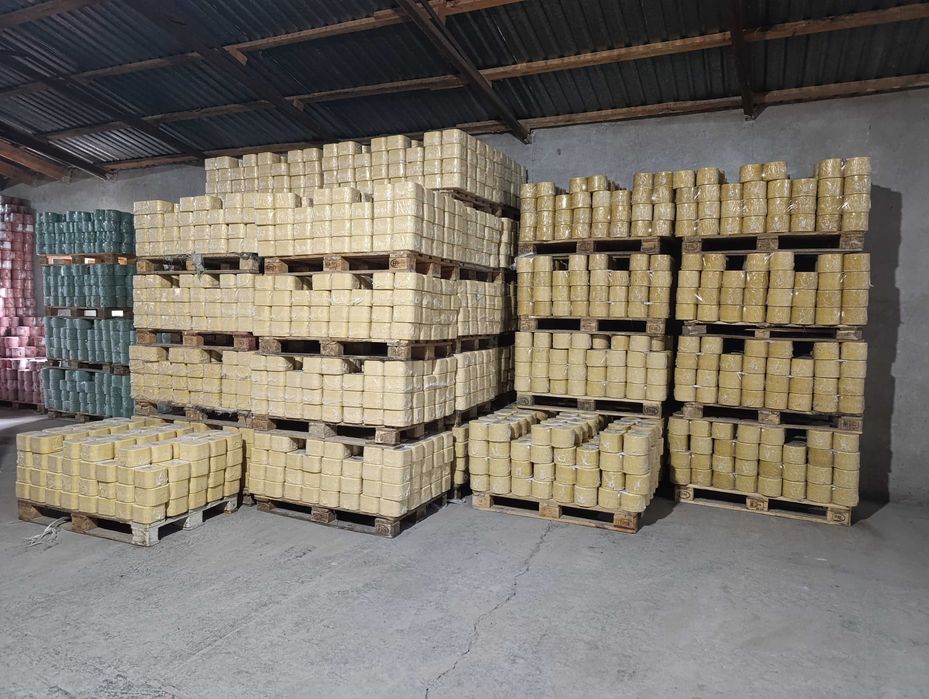 UNIVERSAL MINERAL YALAMA TUZ(лизунец) qoramol, ot, qo‘y-echkilar uchun