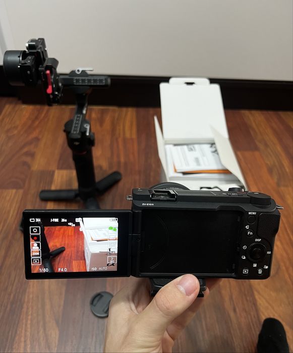 Sony ZV-E10 II Aparat Foto Mirrorless 26MP Video 4K60p Kit cu Obiectiv 16-50mm mk2