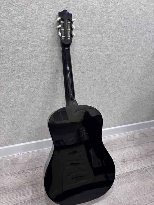 Классическая гитара Agnetha Aps-E180