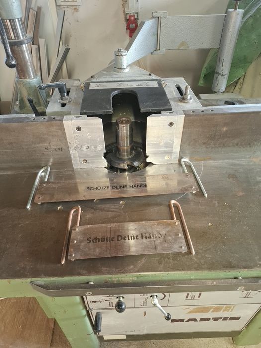 Masina industriala de frezat MARTIN T25 cu diverse accesorii