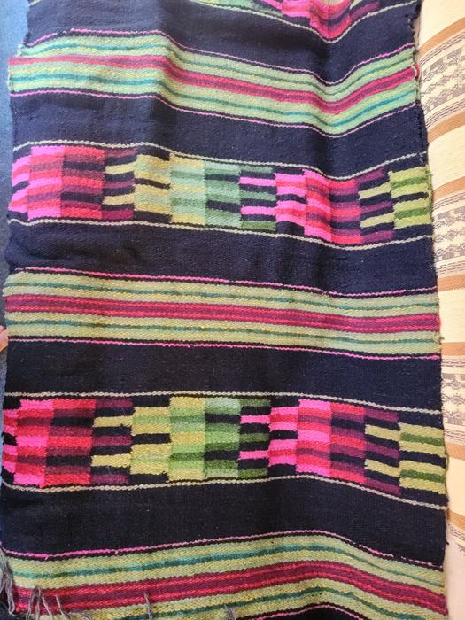 Vand Carpete traditionale din Bucovina