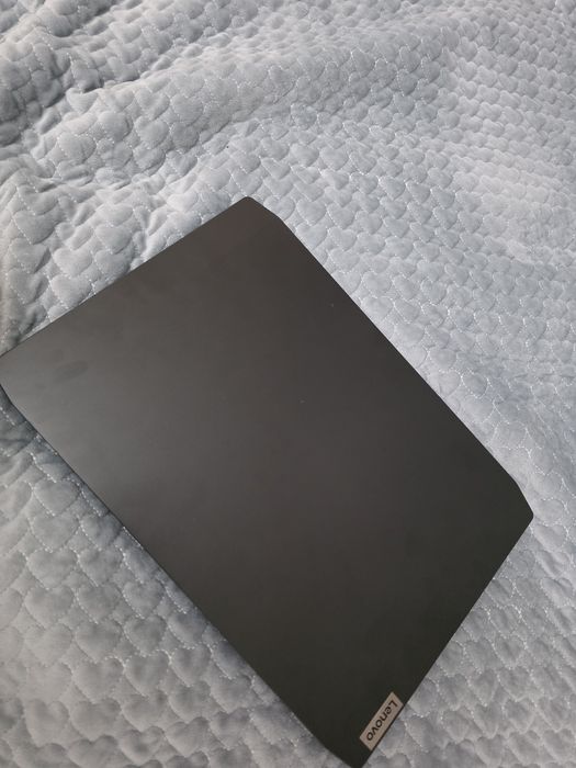 Игровой ноутбук Lenovo