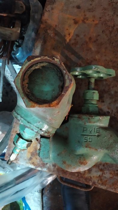 Продам краны на 50 . 4000т.т.