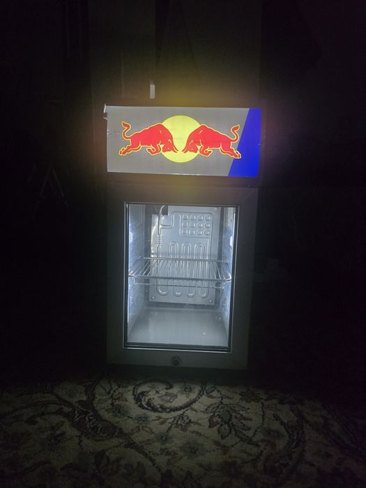 Холодильник RedBull