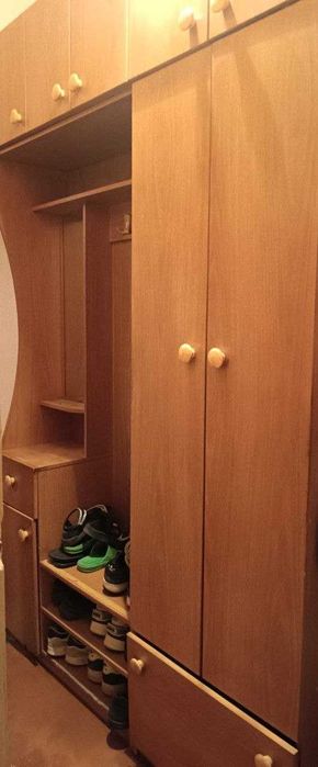 Продаётся прихожка