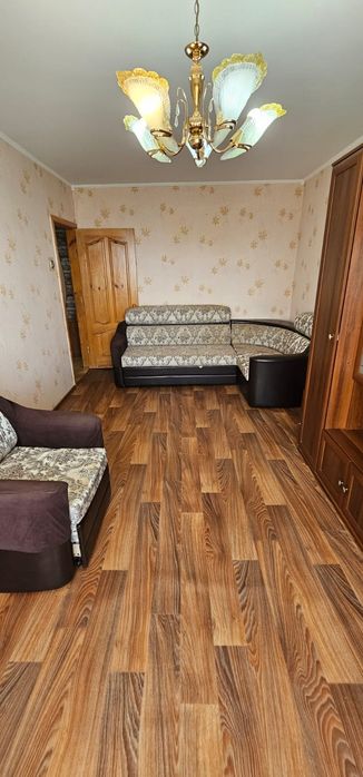 Продам! 3ком.кв  7/9 эт. р-он Айсберг