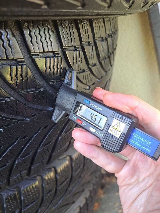 Гуми Michelin 235 65 R17 104H зимни