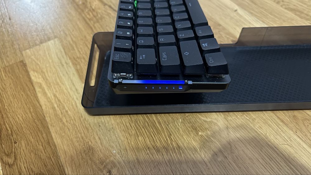 ASUS ROG Falchion tastatura mecanica stare perfecta