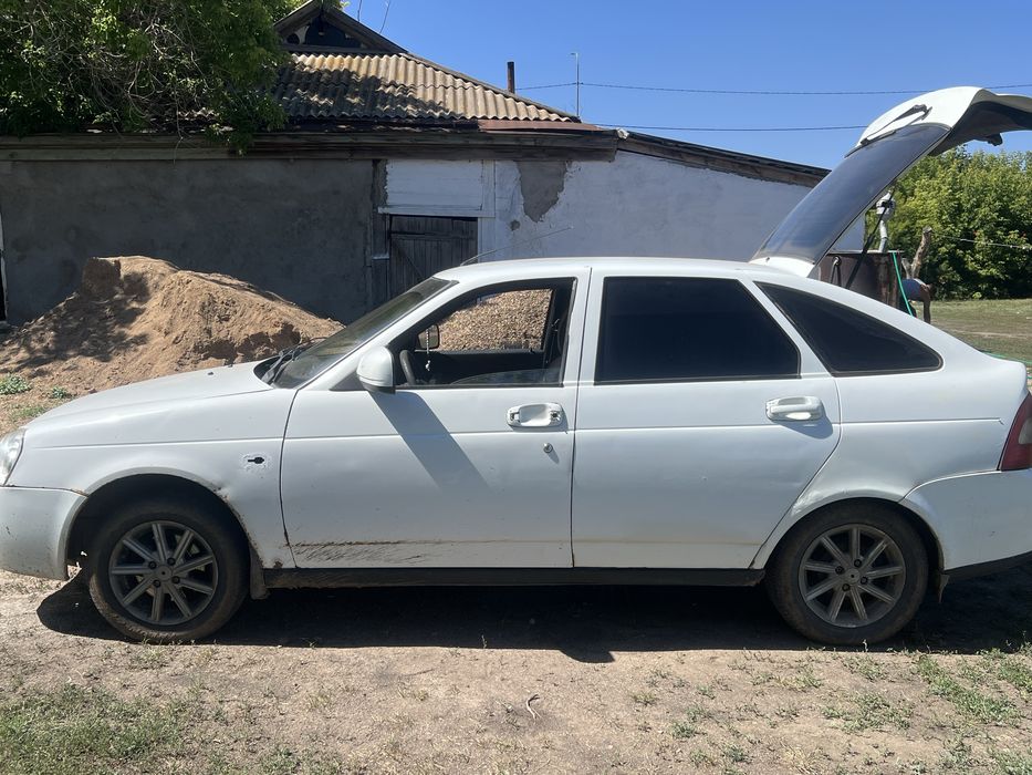 Продам Лада приора 2012 года ..