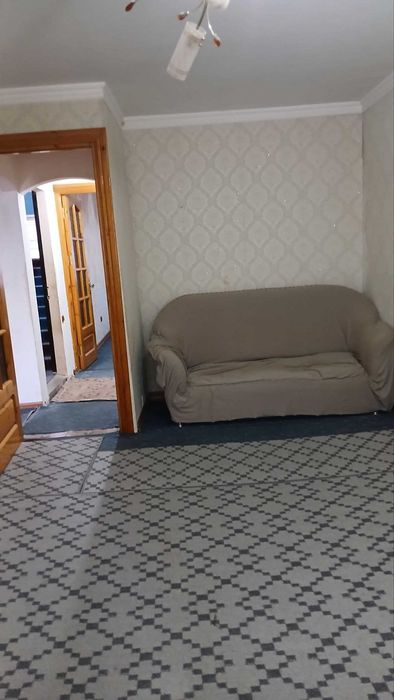 2 хоналлик квартира 2 кават ижарага берилади, централный аптека