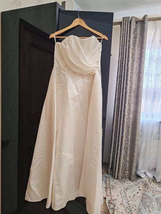 Продаю Свадебные платья 3шт