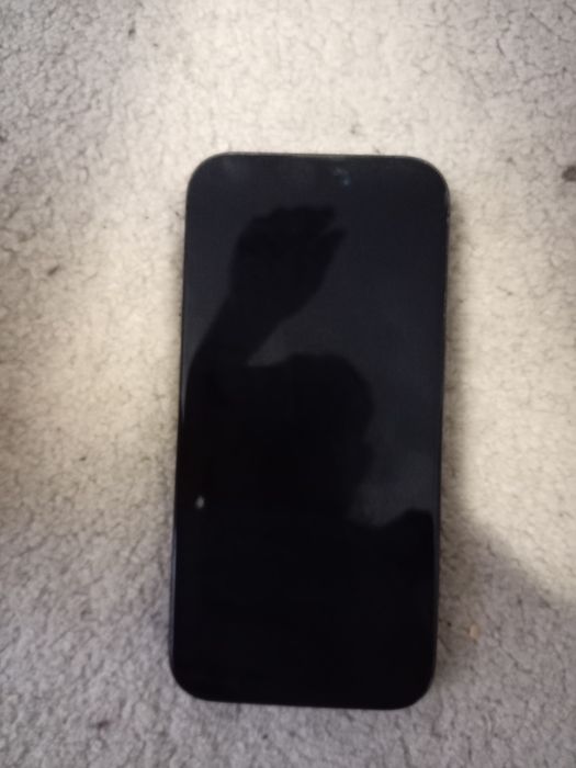 Vând iPhone 15 pro
