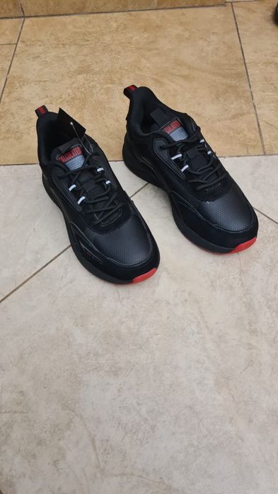 Кроссовки, новые