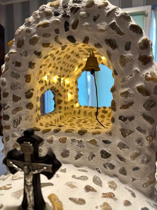 Мини градински параклис