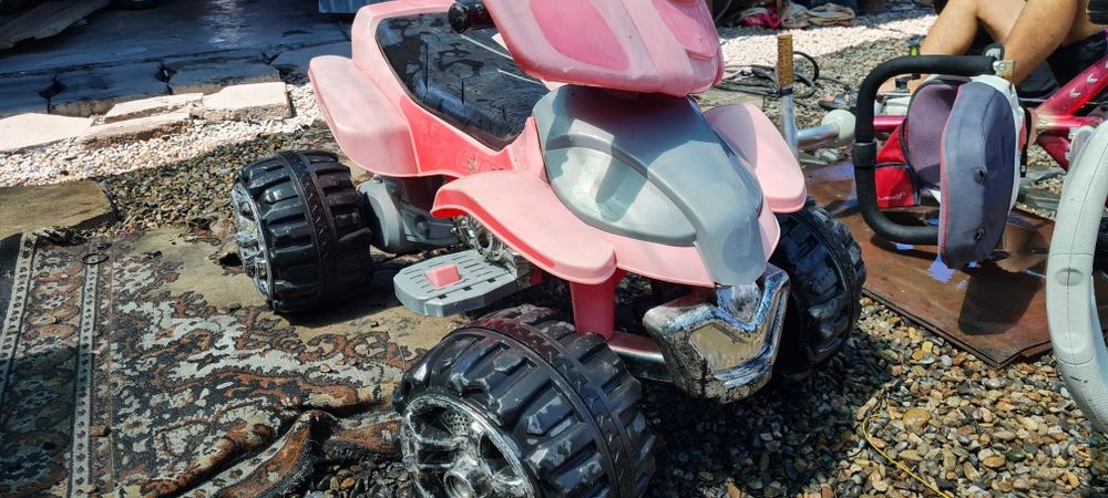 Продам детские машинки