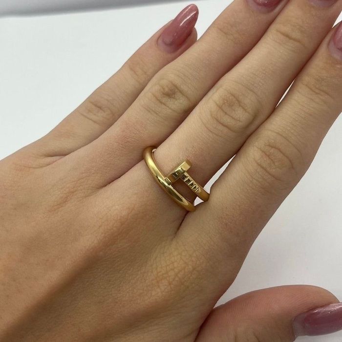 Золотое кольцо Cartier