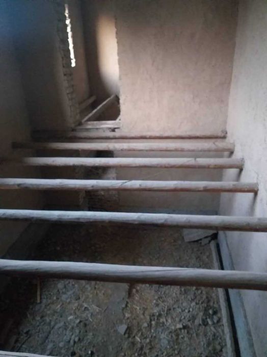 Срочна уй сотилади